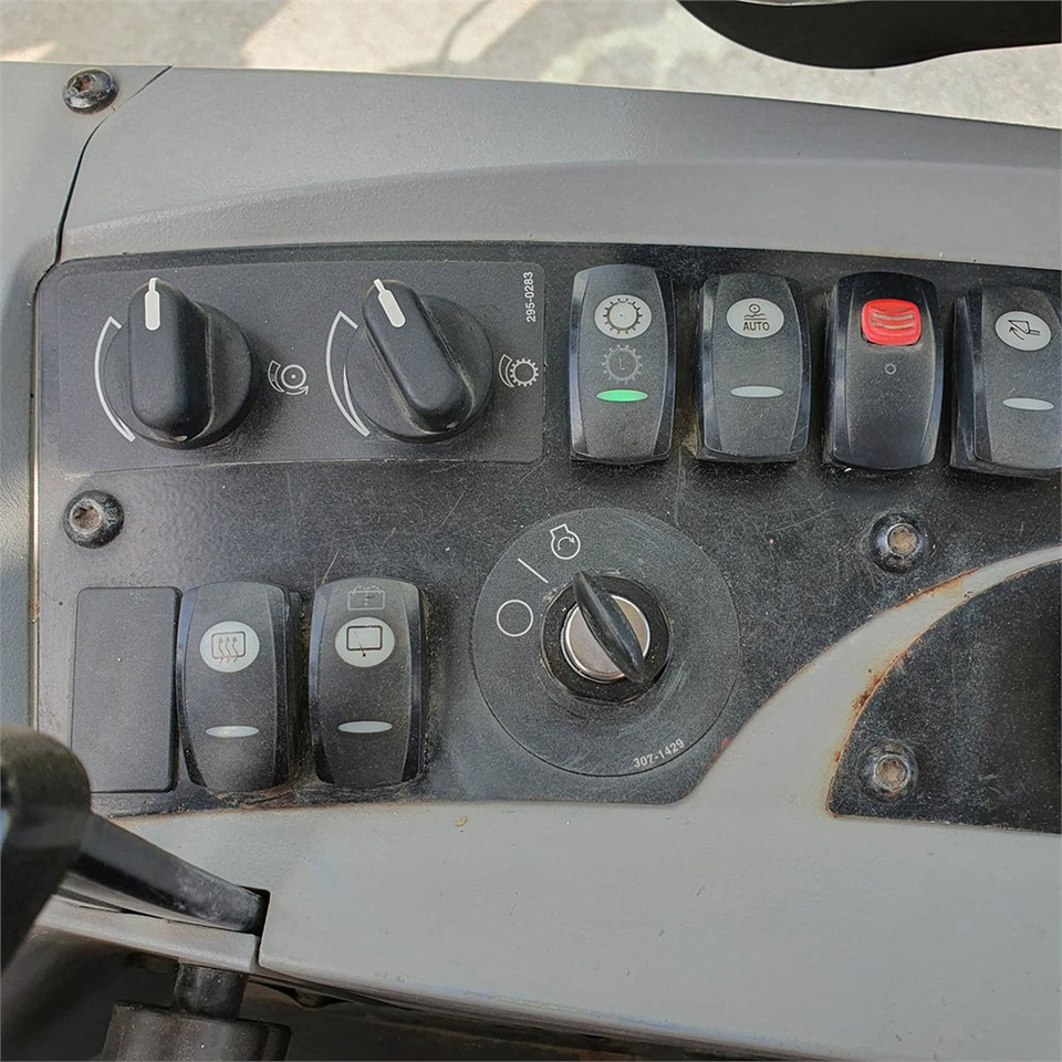 Cargadora de ruedas Caterpillar 906 H2: foto 22