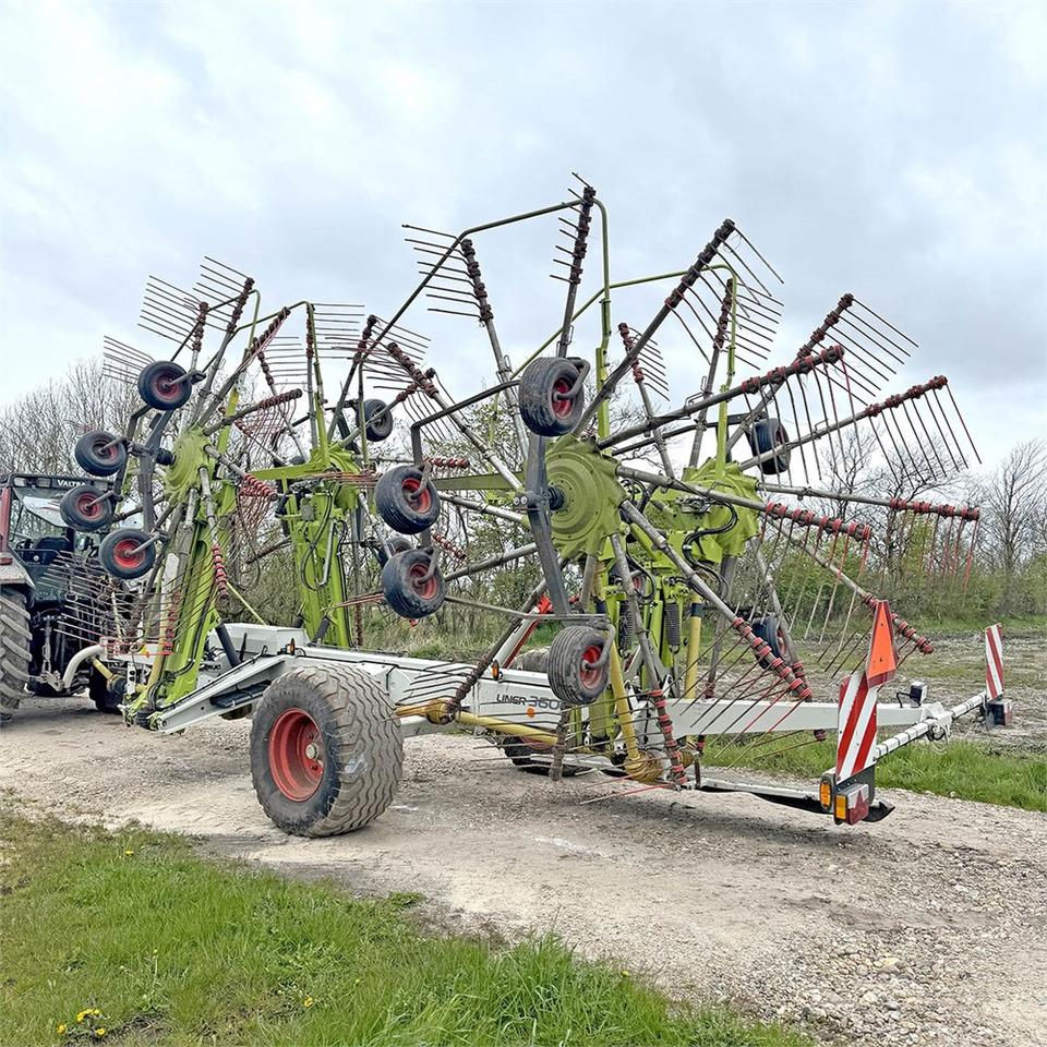 Claas Liner 3600 - Maquinaria de henificación: foto 4 Claas Liner 3600 - Maquinaria de henificación: foto 4