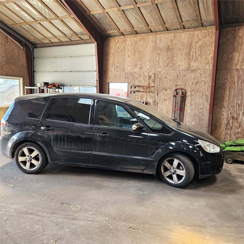 Ford S-Max - SUV/ Todoterreno: foto 1 Ford S-Max - SUV/ Todoterreno: foto 1