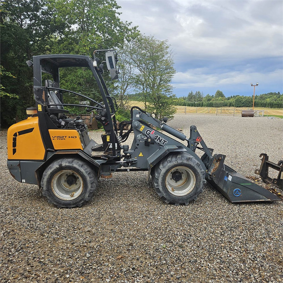 Giant V452T X-TRA HD - Cargadora de ruedas: foto 1 Giant V452T X-TRA HD - Cargadora de ruedas: foto 1