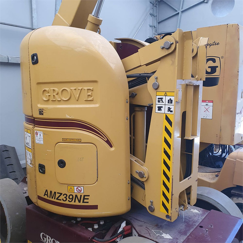 Grove AMZ39 NE - Plataforma articulada: foto 3 Grove AMZ39 NE - Plataforma articulada: foto 3