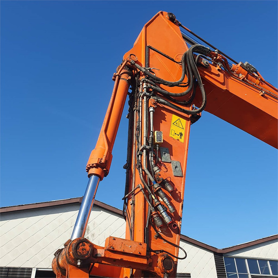 Hitachi Hitachi ZX250 LC-5B - Excavadora de cadenas: foto 5 Hitachi Hitachi ZX250 LC-5B - Excavadora de cadenas: foto 5