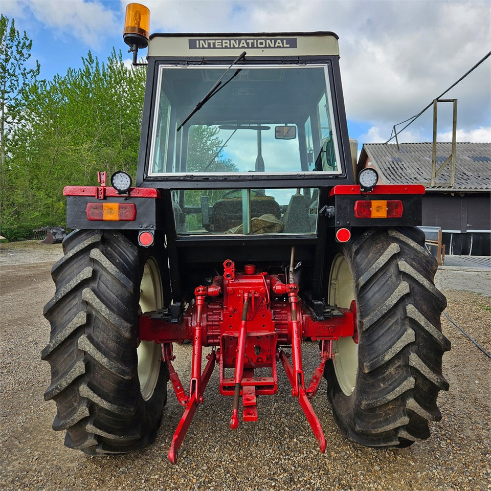 IH 844 S - Tractor: foto 5 IH 844 S - Tractor: foto 5