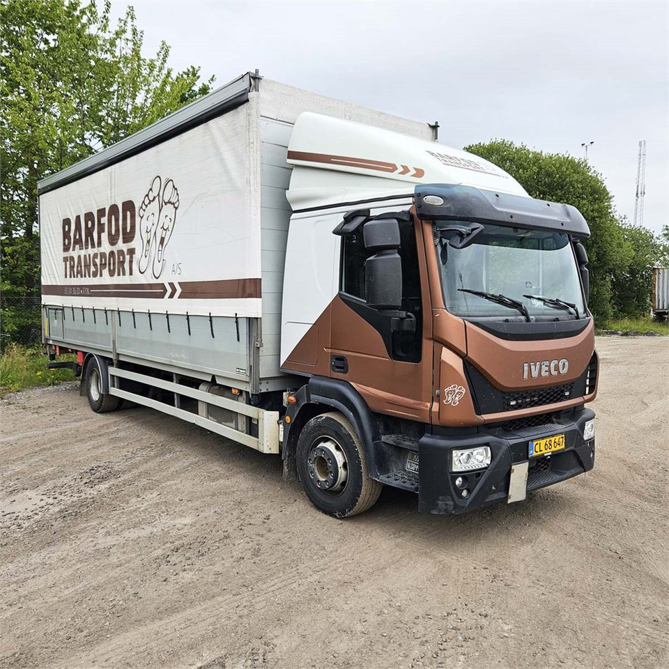 Iveco Eurocargo - Camión lona: foto 1 Iveco Eurocargo - Camión lona: foto 1
