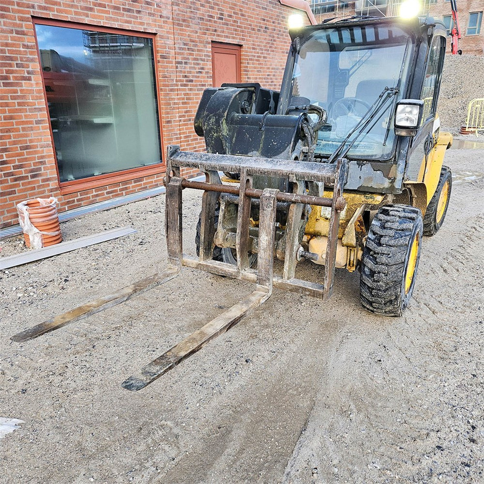 JCB 520-40 - Manipulador telescópico: foto 5 JCB 520-40 - Manipulador telescópico: foto 5