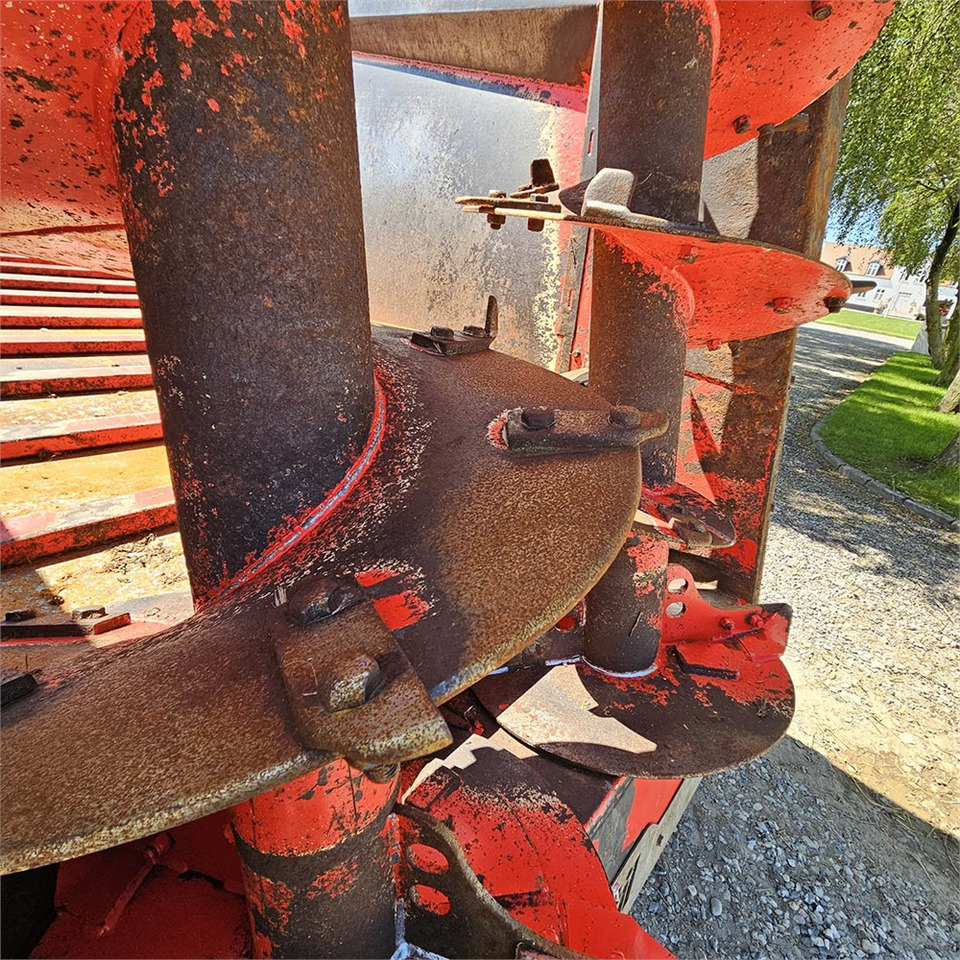 Maquinaria para fertilización Jeantil EVR 18 - 14: foto 19 Maquinaria para fertilización Jeantil EVR 18 - 14: foto 19