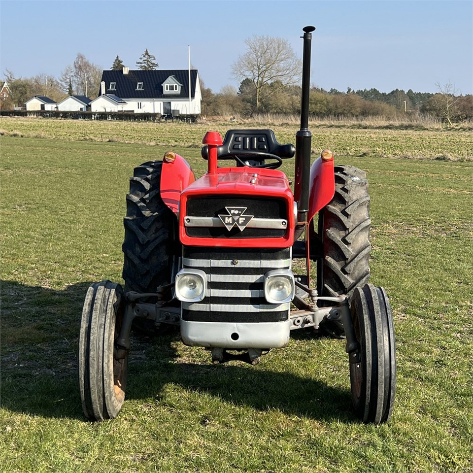 Massey Ferguson 135 Diesel - Tractor: foto 2 Massey Ferguson 135 Diesel - Tractor: foto 2