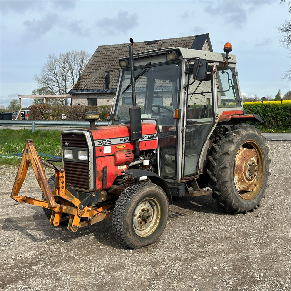 Massey Ferguson 355 - Tractor: foto 1 Massey Ferguson 355 - Tractor: foto 1