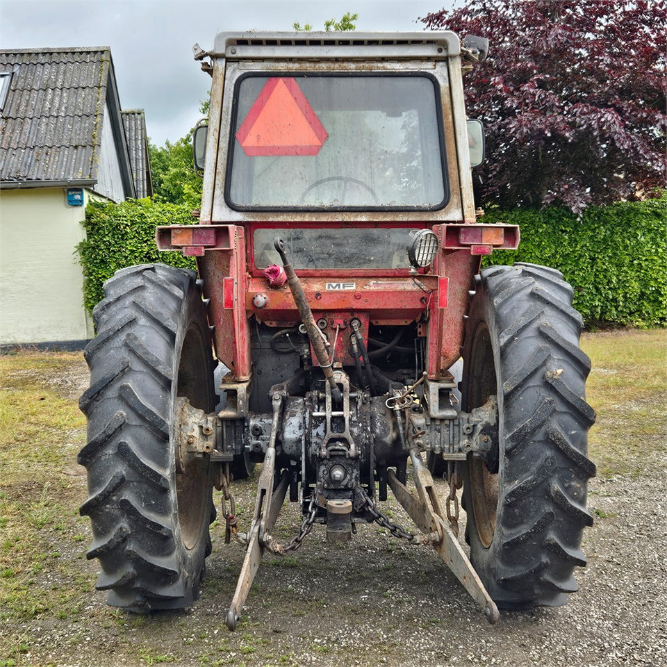 Massey Ferguson 590 - Tractor: foto 5 Massey Ferguson 590 - Tractor: foto 5