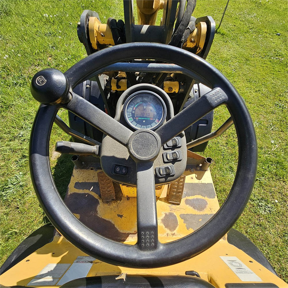 Minicargadora Mustang AL406: foto 14
