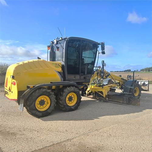 New Holland F 106.7A - Grader: foto 2 New Holland F 106.7A - Grader: foto 2
