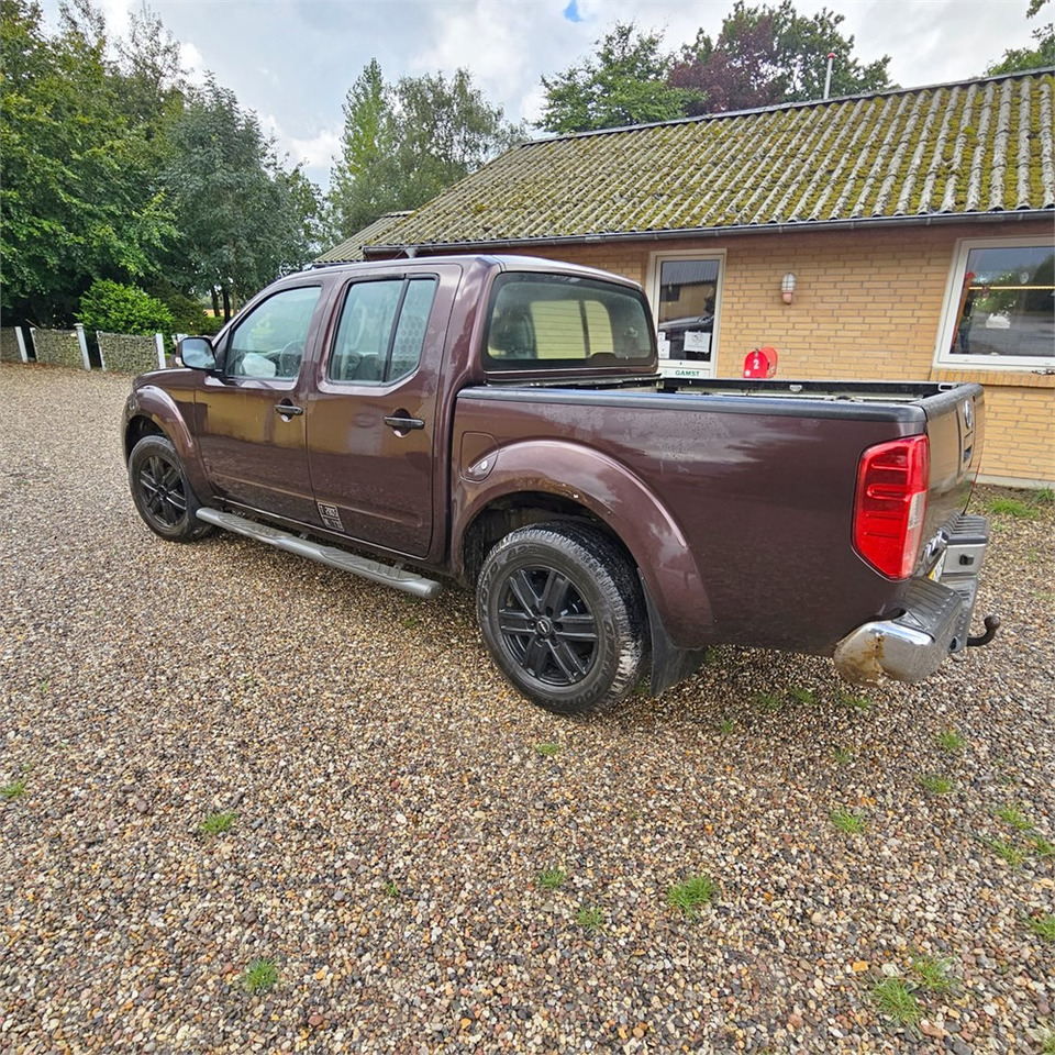 Nissan Navara 2,5 Dci Dc 4wd - Pick-up: foto 3 Nissan Navara 2,5 Dci Dc 4wd - Pick-up: foto 3