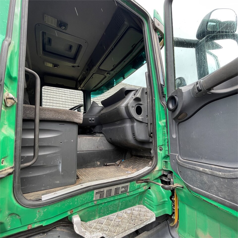 Camión caja abierta Scania 124G: foto 29 Camión caja abierta Scania 124G: foto 29