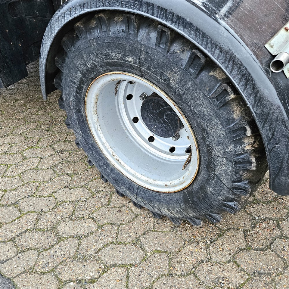 Excavadora de ruedas Schaeff-Terex TW110: foto 49 Excavadora de ruedas Schaeff-Terex TW110: foto 49