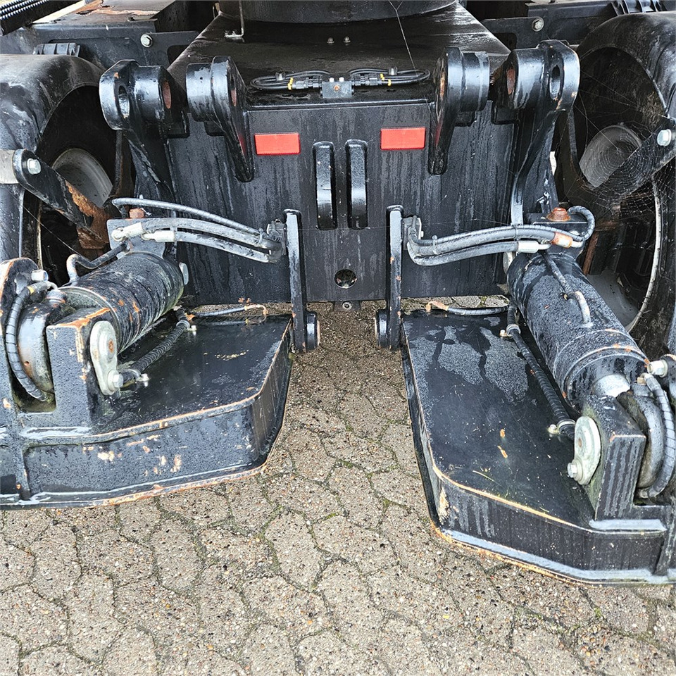 Excavadora de ruedas Schaeff-Terex TW110: foto 39 Excavadora de ruedas Schaeff-Terex TW110: foto 39