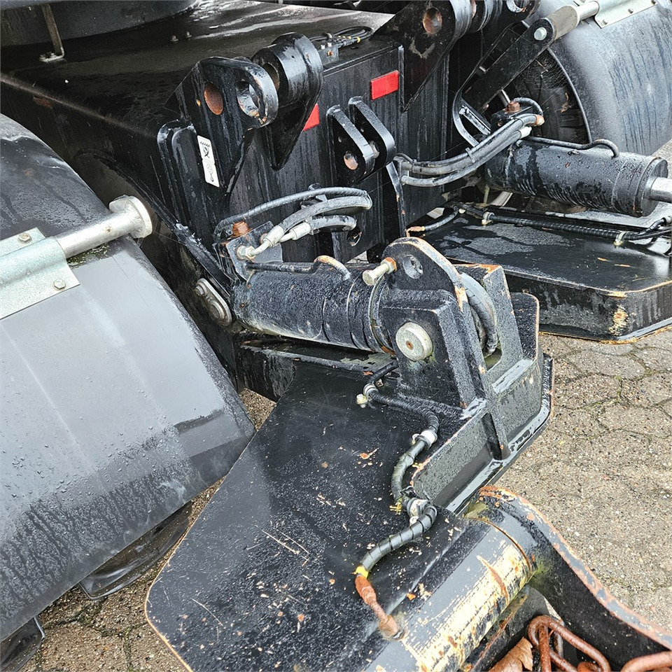 Excavadora de ruedas Schaeff-Terex TW110: foto 41 Excavadora de ruedas Schaeff-Terex TW110: foto 41