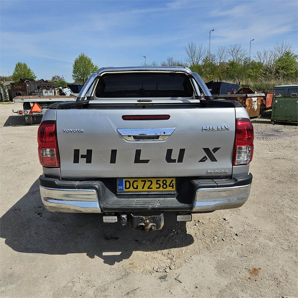 Toyota Hillux - Pick-up: foto 4 Toyota Hillux - Pick-up: foto 4