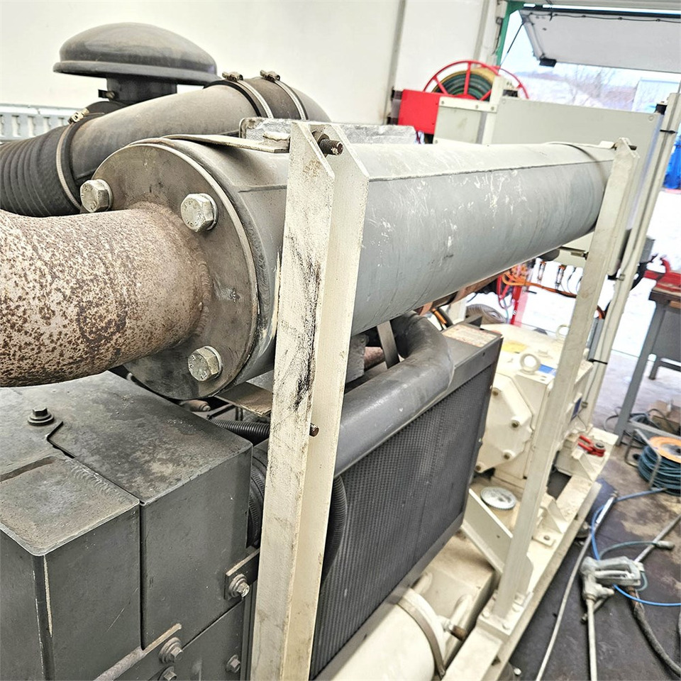 Vehículo municipal Volvo FL 280: foto 16 Vehículo municipal Volvo FL 280: foto 16