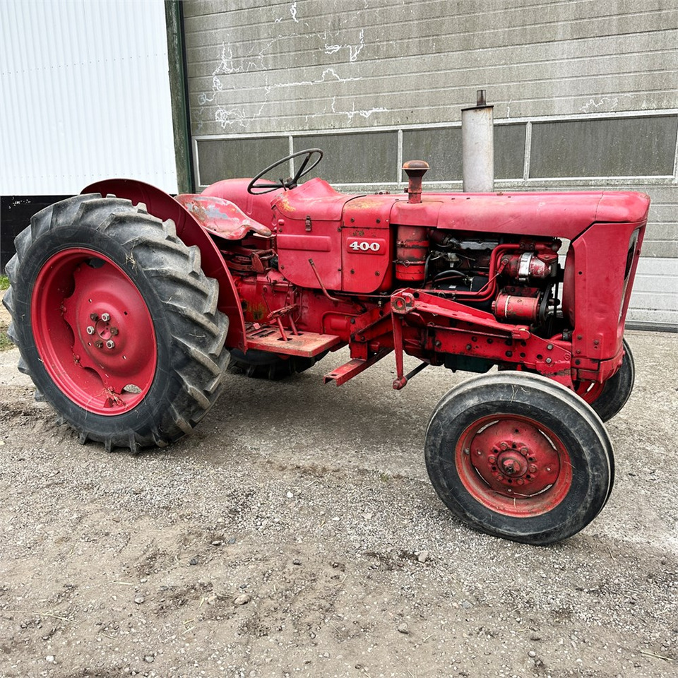 Volvo 400 - Tractor: foto 1 Volvo 400 - Tractor: foto 1