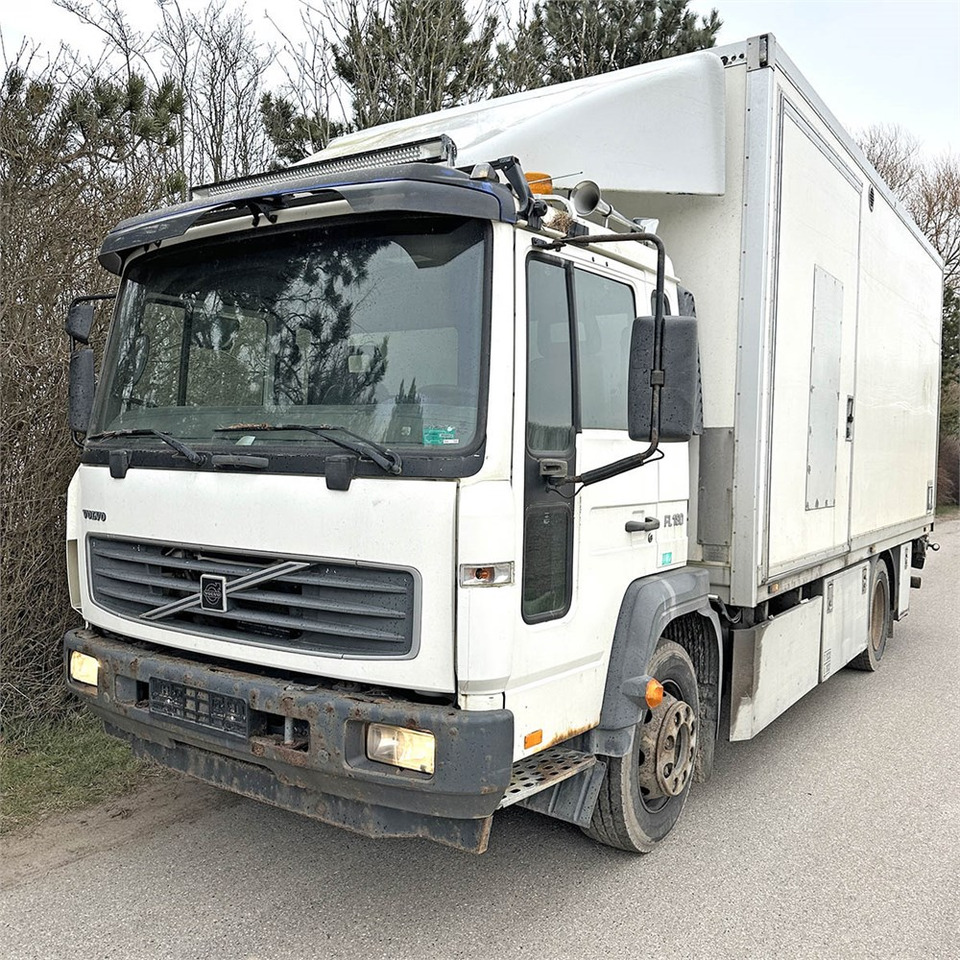Volvo F180 FL 9L - Camión caja cerrada: foto 2 Volvo F180 FL 9L - Camión caja cerrada: foto 2