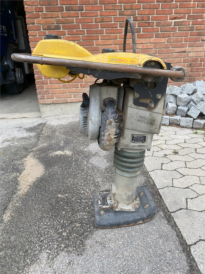 Wacker Neuson Rammer BS 50 - 2i - Vibroapisonador: foto 1 Wacker Neuson Rammer BS 50 - 2i - Vibroapisonador: foto 1