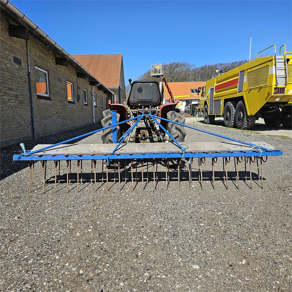 Yanmar 1510 D - Tractor municipal: foto 5 Yanmar 1510 D - Tractor municipal: foto 5