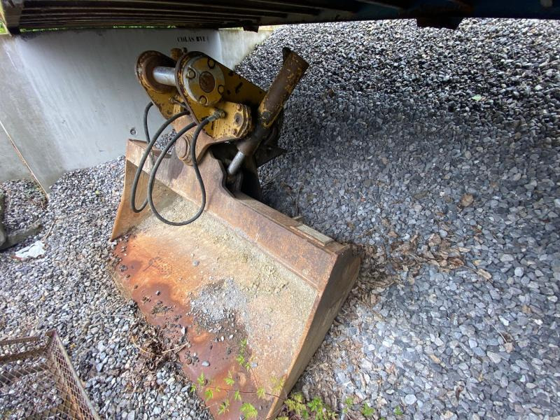 CATERPILLAR ORIENTABLE 2M - Cazo para excavadora: foto 2 CATERPILLAR ORIENTABLE 2M - Cazo para excavadora: foto 2