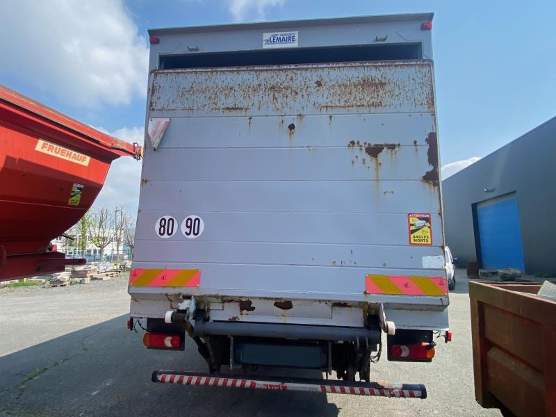 DAF LF 55.220 - Camión caja cerrada: foto 4 DAF LF 55.220 - Camión caja cerrada: foto 4
