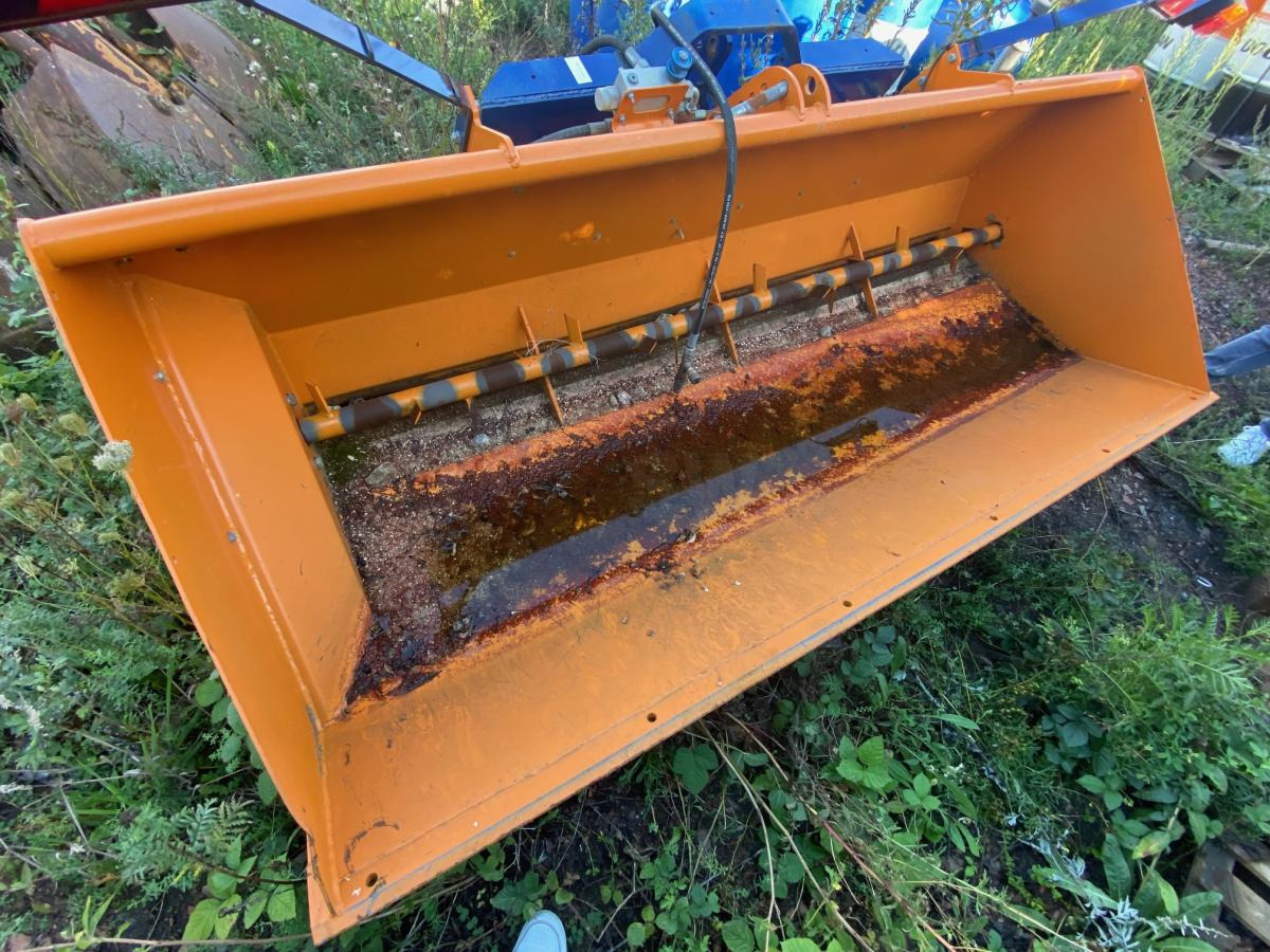 DESVOY GODET EPANDEUR 2M50 - Esparcidor de sal: foto 1 DESVOY GODET EPANDEUR 2M50 - Esparcidor de sal: foto 1