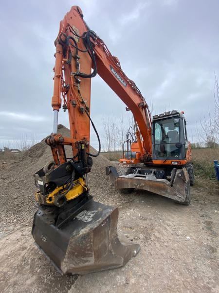 Doosan DX 160W-3 - Excavadora de ruedas: foto 4 Doosan DX 160W-3 - Excavadora de ruedas: foto 4