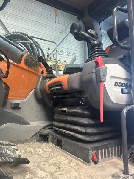 Doosan DX 235 LCR-5 - Excavadora de cadenas: foto 4 Doosan DX 235 LCR-5 - Excavadora de cadenas: foto 4
