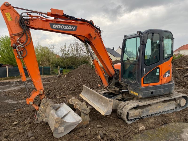 Doosan DX 62R-3 - Miniexcavadora: foto 1 Doosan DX 62R-3 - Miniexcavadora: foto 1