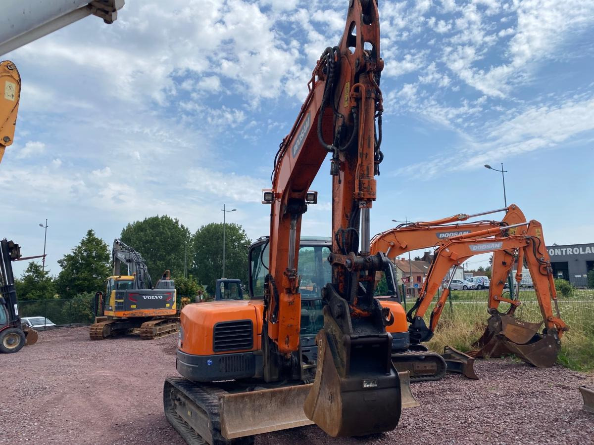 Doosan DX 85R-3 - Miniexcavadora: foto 5 Doosan DX 85R-3 - Miniexcavadora: foto 5