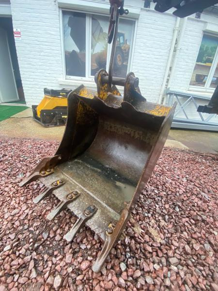 JCB LOT 3 GODETS CURAGE ET TERRASSEMENT 1M50/80CM/60CM - Cazo para excavadora para Maquinaria de construcción: foto 4 JCB LOT 3 GODETS CURAGE ET TERRASSEMENT 1M50/80CM/60CM - Cazo para excavadora para Maquinaria de construcción: foto 4