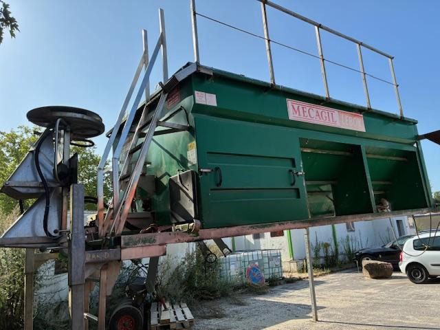 MEGAGIL LEBON FERRY 6,5M3 - Esparcidor de sal: foto 1 MEGAGIL LEBON FERRY 6,5M3 - Esparcidor de sal: foto 1
