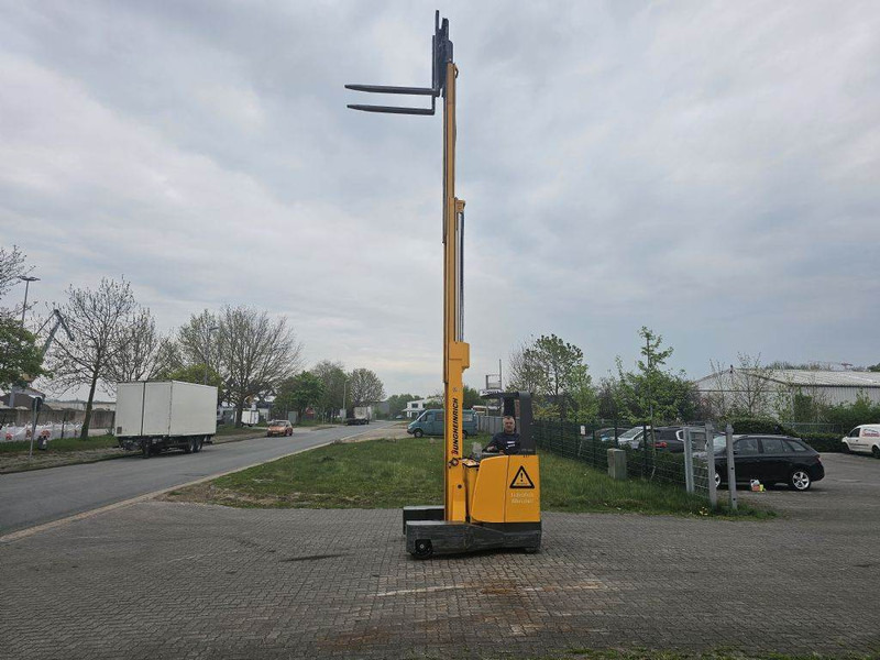 Jungheinrich ETVQ20 - Retráctil: foto 3 Jungheinrich ETVQ20 - Retráctil: foto 3