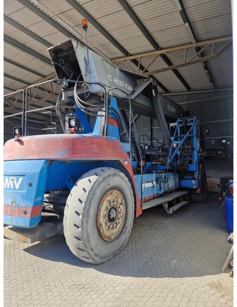 SMV Konecranes SMV SC4537CAX5 - Reach stacker: foto 3 SMV Konecranes SMV SC4537CAX5 - Reach stacker: foto 3