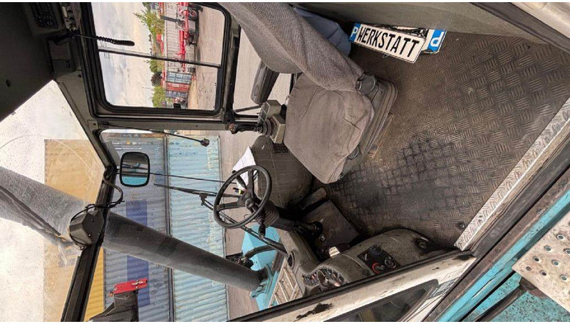 SMV SC4127TA5 - Reach stacker: foto 2 SMV SC4127TA5 - Reach stacker: foto 2