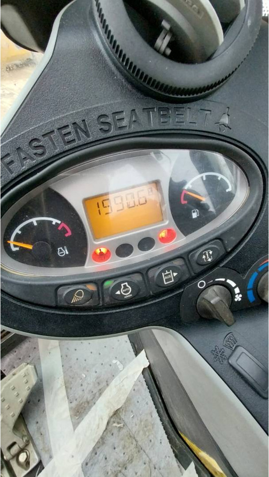 BOBCAT E27 - Excavadora de cadenas: foto 5 BOBCAT E27 - Excavadora de cadenas: foto 5