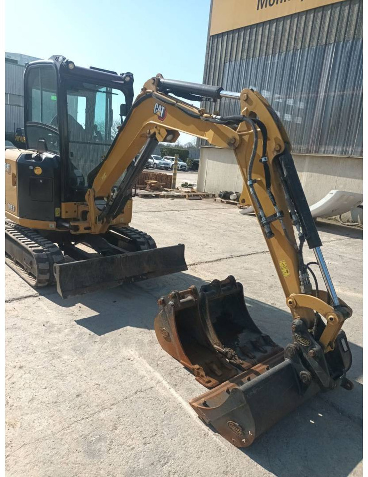 CAT 302.7 - Excavadora de cadenas: foto 1 CAT 302.7 - Excavadora de cadenas: foto 1