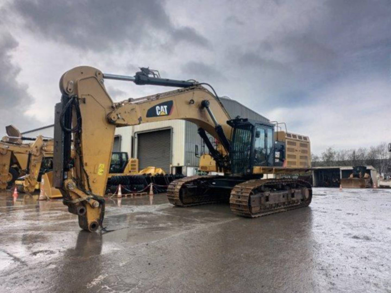 CAT 374F - Excavadora de cadenas: foto 1 CAT 374F - Excavadora de cadenas: foto 1