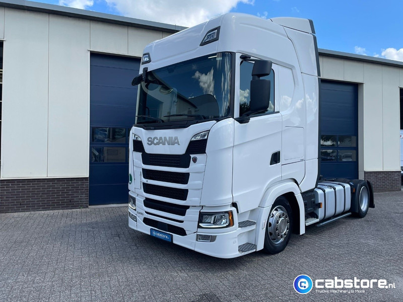 Scania S410 A 4X2 EB Euro 6 - S-Highline - Bouwjaar 2018 - MEGA VOLUME - Km 822.505 - Cabeza tractora: foto 1 Scania S410 A 4X2 EB Euro 6 - S-Highline - Bouwjaar 2018 - MEGA VOLUME - Km 822.505 - Cabeza tractora: foto 1