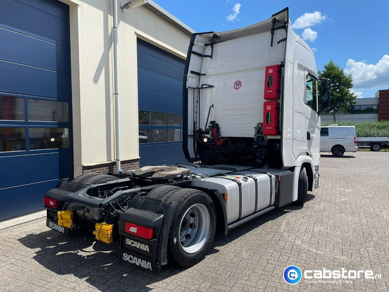 Scania S410 A 4X2 EB Euro 6 - S-Highline - Bouwjaar 2018 - MEGA VOLUME - Km 822.505 - Cabeza tractora: foto 5 Scania S410 A 4X2 EB Euro 6 - S-Highline - Bouwjaar 2018 - MEGA VOLUME - Km 822.505 - Cabeza tractora: foto 5