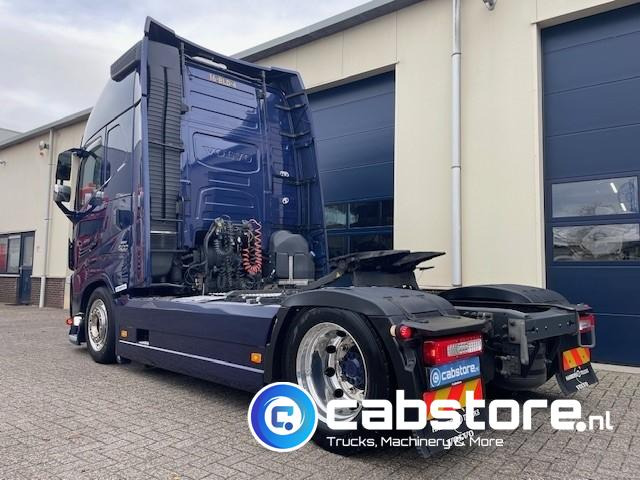 Volvo FH 500 4x2 Euro 6 - MEGA - Pneumatische Hefschotel - Bouwjaar 08-2018 - VEB+ Brake - Full Air - Globetrotter XL- NL Truck!! - Cabeza tractora: foto 3 Volvo FH 500 4x2 Euro 6 - MEGA - Pneumatische Hefschotel - Bouwjaar 08-2018 - VEB+ Brake - Full Air - Globetrotter XL- NL Truck!! - Cabeza tractora: foto 3