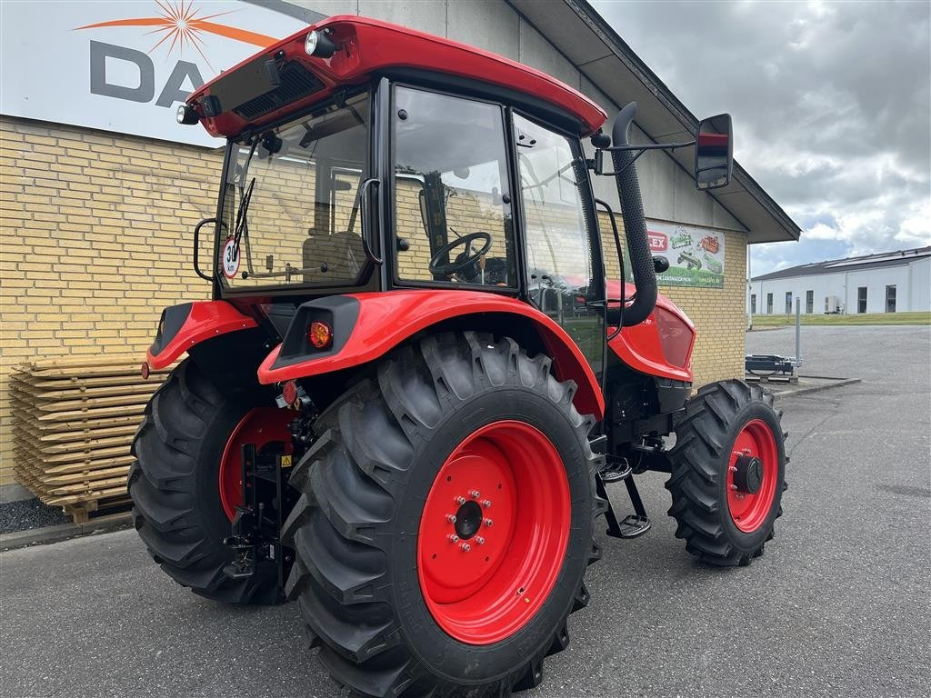 Zetor MAJOR 80 - Tractor: foto 4 Zetor MAJOR 80 - Tractor: foto 4