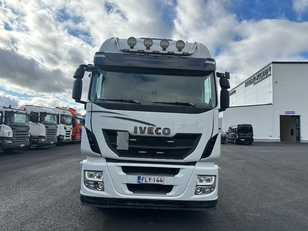 Iveco Stralis 8x4*4 - Camión multibasculante: foto 2 Iveco Stralis 8x4*4 - Camión multibasculante: foto 2