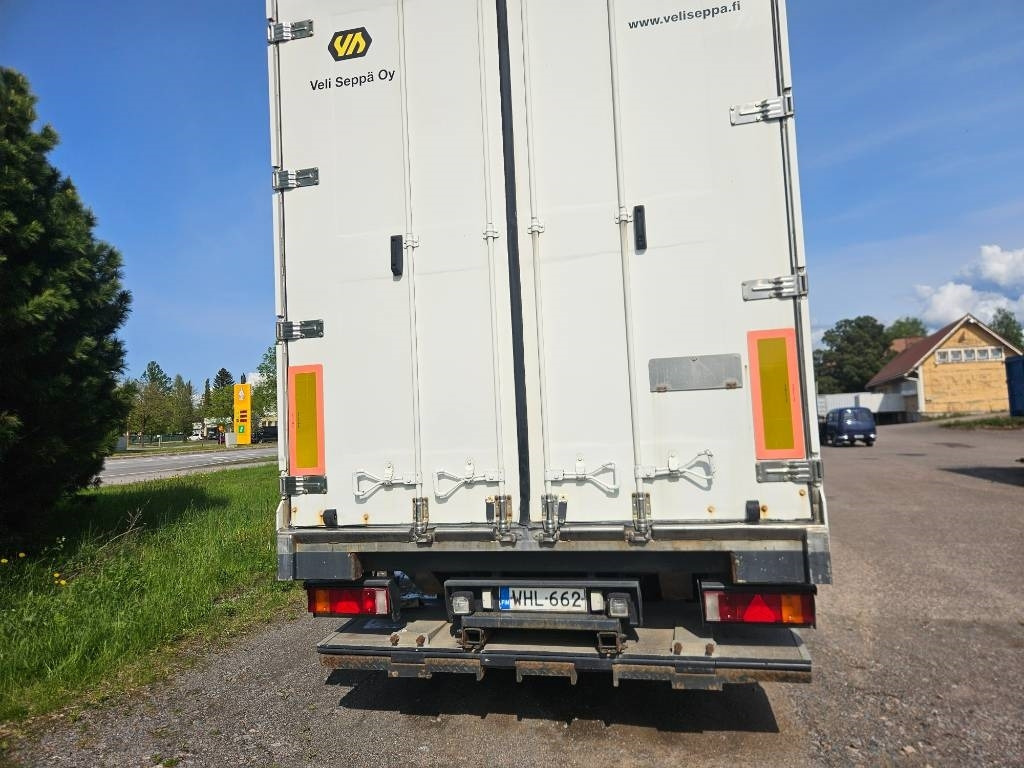 Närko 5aks kokosivuaukeava - Remolque caja cerrada: foto 4 Närko 5aks kokosivuaukeava - Remolque caja cerrada: foto 4