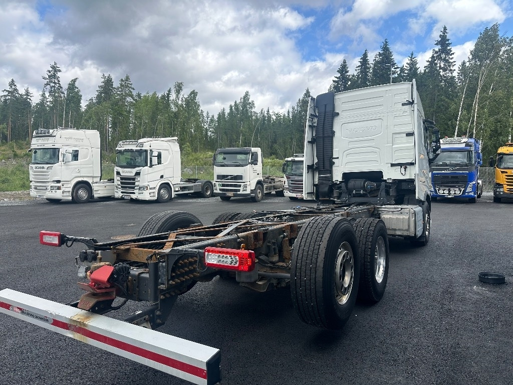 Volvo FH13 540 6x2*4 - Camión chasis: foto 3 Volvo FH13 540 6x2*4 - Camión chasis: foto 3