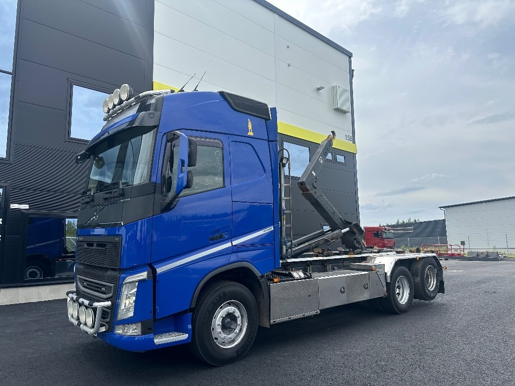 Volvo FH13 540 6x2 Manuaali - Camión multibasculante: foto 1 Volvo FH13 540 6x2 Manuaali - Camión multibasculante: foto 1