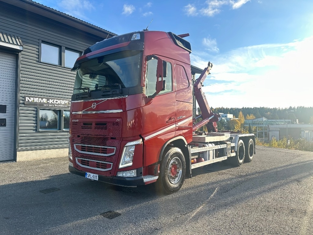 Volvo FH13 540 6x4 - Camión multibasculante: foto 1 Volvo FH13 540 6x4 - Camión multibasculante: foto 1